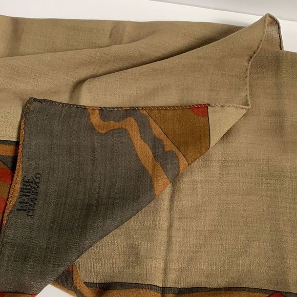 Gianfranco Ferre vintage scarf - Picture 3 of 5